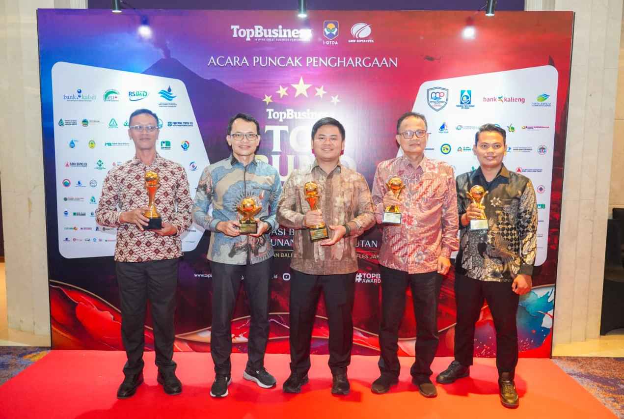 Sabet Golden Trophy, Pemkab Tegal dan Bank Tegal Berjaya di TOP BUMD Awards 2026